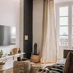 Tassil - 2 Bedrooms In Santos Lizbona